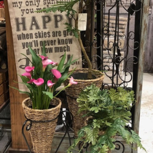 ラタンの花台〈京都桂川店〉