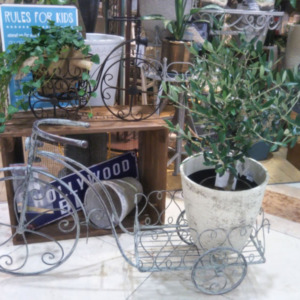 自転車型のお花台〈なんば店〉