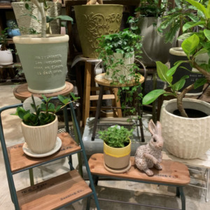 木製スツールや花台〈京都桂川店〉